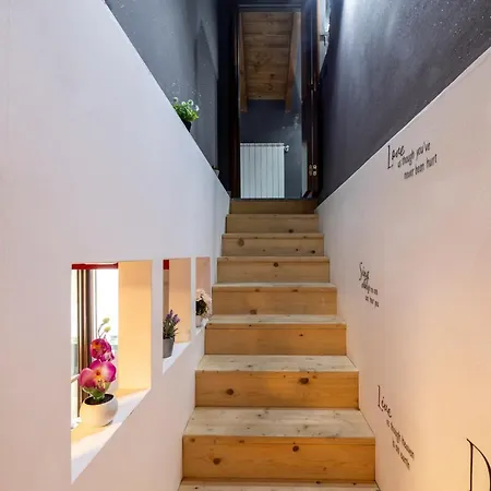 Leonardo Academy In 5' - Parcheggio Gratis - Laghi & Wi-fi *