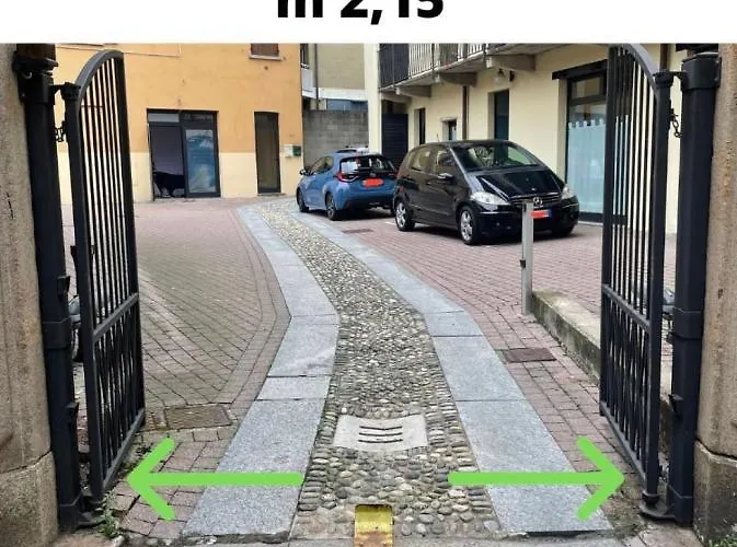 Leonardo Academy In 5' - Parcheggio Gratis - Laghi & Wi-fi 公寓