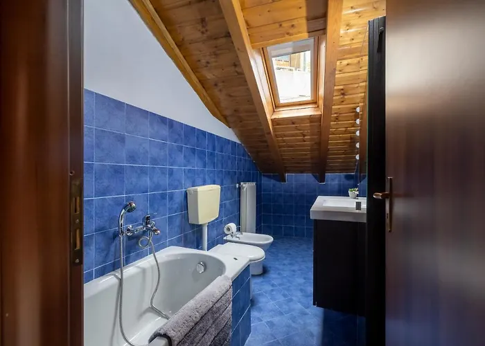 公寓 Leonardo Academy In 5' - Parcheggio Gratis - Laghi & Wi-fi *