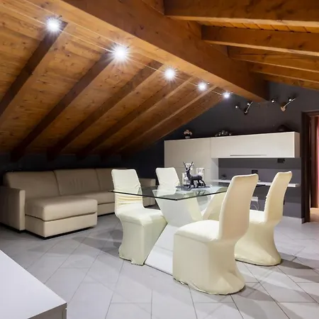 Leonardo Academy In 5' - Parcheggio Gratis - Laghi&wi-fi Sesto Calende