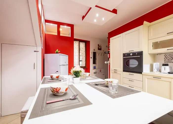 Apartamento Leonardo Academy In 5' - Parcheggio Gratis - Laghi & Wi-fi Sesto Calende